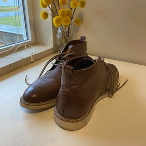 Brown Oxford Hayes Dress Shoes. Size 11.